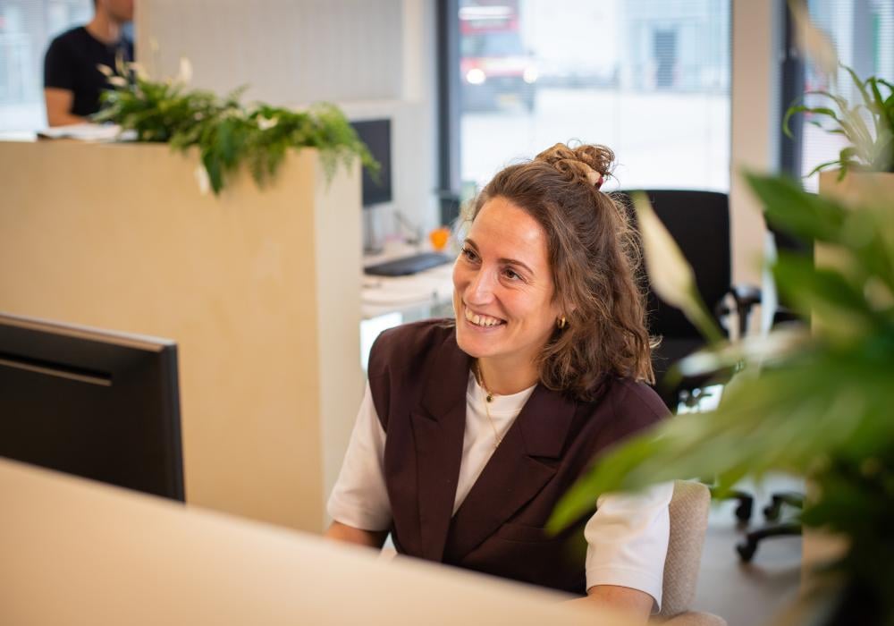 Recruiter achter de laptop