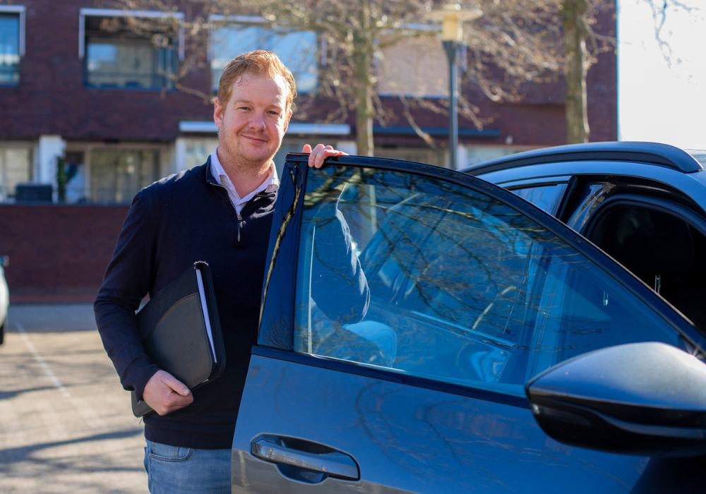 Marc bij bedrijfsauto